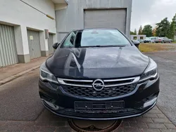 Schwarz Gebraucht 2016 Opel Astra Dynamic Limousine | 8.290 € (Guter Preis)