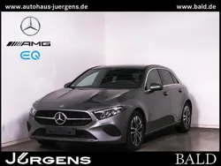 Metalliclack mountaingrau Gebraucht 2024 Mercedes A200 Progressive Limousine | 30.880 € (Fairer Preis)