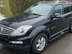 Schwarz Gebraucht 2017 Ssangyong (KGM) Rexton SUV | 17.000 € (Etwas zu teuer)