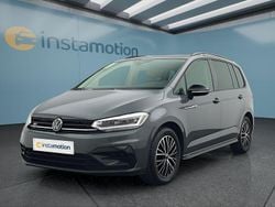 Schwarz Gebraucht 2024 VW Touran Van / Kleinbus | 39.849 € (Teuer)