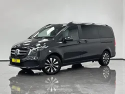 Grau Gebraucht 2023 Mercedes V250 Van / Kleinbus | 56.900 € (Guter Preis)