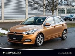 Orange Gebraucht 2014 Hyundai i20 Classic Limousine | 8.999 € (Fairer Preis)