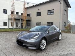 Grau Gebraucht 2019 Tesla Model 3 Limousine | 16.990 € (Guter Preis)