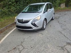 Silber Gebraucht 2015 Opel Zafira Tourer drive Van / Kleinbus | 8.600 € (Guter Preis)