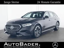 Grau Gebraucht 2024 Mercedes E220 Advanced Limousine | 47.695 € (Superpreis)