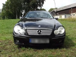 Schwarz Gebraucht 2007 Mercedes C200 Coupé | 2.800 € (Etwas zu teuer)