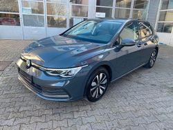 Grau Gebraucht 2023 VW Golf VIII Move Limousine | 17.900 € (Guter Preis)