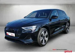 Brillantschwarz Gebraucht 2022 Audi e-tron S-Line SUV | 32.380 € (Guter Preis)