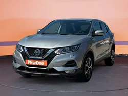 Silber Gebraucht 2019 Nissan Qashqai Acenta SUV | 16.460 € (Fairer Preis)