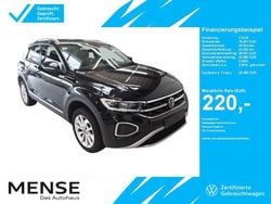 Deep black perleffekt Gebraucht 2024 VW T-Roc Style SUV | 25.985 € (Guter Preis)