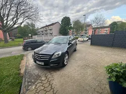 Grau Gebraucht 2012 Mercedes R300 Van / Kleinbus | 9.399 € (Fairer Preis)