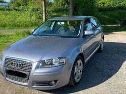 Grau Gebraucht 2004 Audi A3 Sportback Ambiente Kleinwagen | 2.800 € (Fairer Preis)