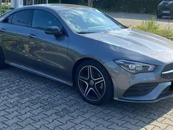 Grau Gebraucht 2021 Mercedes CLA200 AMG line Limousine | 34.000 € (Etwas zu teuer)