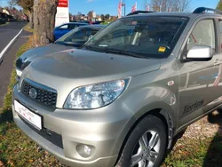 Silber Gebraucht 2010 Daihatsu Terios SUV | 9.490 € (Teuer)