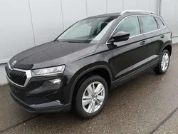 Black magic perleffekt Neu 2025 Skoda Karoq Selection SUV | 34.340 € (Guter Preis)