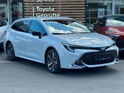 Grau Neu 2025 Toyota Corolla Limousine | 35.190 €