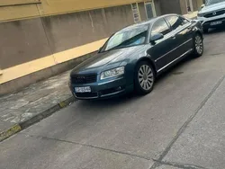 Blau Gebraucht 2003 Audi A8 Limousine | 4.999 € (Teuer)