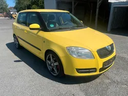 Gelb Gebraucht 2009 Skoda Fabia Kleinwagen | 3.499 € (Etwas zu teuer)