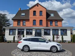 Weiß Gebraucht 2020 Ford Focus Titanium X Kombi | 10.950 € (Guter Preis)