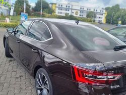 Schwarz Gebraucht 2016 Skoda Superb Limousine | 17.900 €
