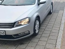 Silber Gebraucht 2011 VW Passat Limousine | 5.900 €