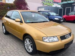 Gold Gebraucht 1996 Audi A3 Limousine | 890 € (Guter Preis)