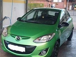 Grün Gebraucht 2010 Mazda 2 Center-Line Limousine | 2.800 € (Guter Preis)