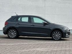 Grau Gebraucht 2018 VW Polo Highline Limousine | 13.099 € (Fairer Preis)