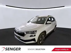 Moon weiss perleffekt Gebraucht 2022 Skoda Karoq Ambition SUV | 26.490 € (Fairer Preis)