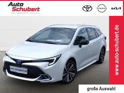 Weiss Neu 2025 Toyota Corolla Kombi | 33.470 €