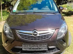 Braun Gebraucht 2016 Opel Zafira Tourer Edition Van / Kleinbus | 8.100 € (Guter Preis)