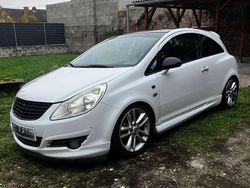 Weiß Gebraucht 2009 Opel Corsa Edition Limousine | 2.000 € (Fairer Preis)