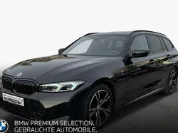 Saphirschwarz Gebraucht 2022 BMW 320 M Sport Kombi | 36.990 € (Fairer Preis)