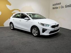 Weiß Gebraucht 2020 Kia Ceed Vision Kleinwagen | 18.400 € (Fairer Preis)