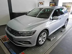 Scale silver metallic Gebraucht 2022 VW Passat Business Kombi | 18.090 € (Superpreis)