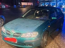 Grün Gebraucht 2002 Nissan Almera Kleinwagen | 1.300 € (Fairer Preis)