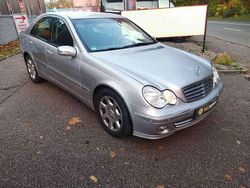 Brillantsilber Gebraucht 2004 Mercedes C180 Limousine | 5.000 € (Fairer Preis)
