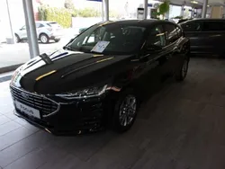 Obsidianschwarz metallic Gebraucht 2024 Ford Focus Titanium Limousine | 23.750 € (Fairer Preis)