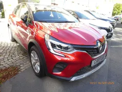 Dezirrot + schwarzes dach Gebraucht 2023 Renault Captur Evolution SUV | 24.850 € (Etwas zu teuer)