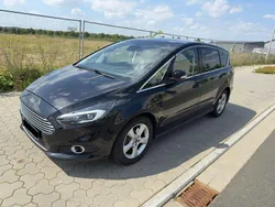 Schwarz Gebraucht 2016 Ford S-MAX Titanium Van / Kleinbus | 13.250 € (Guter Preis)