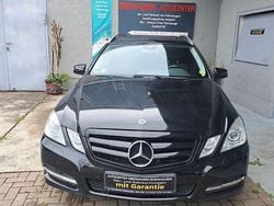 Schwarz Gebraucht 2010 Mercedes E200 Kombi | 10.350 € (Fairer Preis)