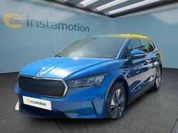 Blau Gebraucht 2021 Skoda Enyaq iV Loft SUV | 24.749 € (Guter Preis)