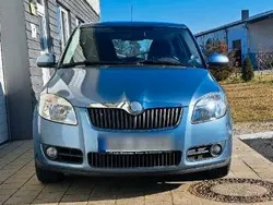 Blau Gebraucht 2009 Skoda Fabia Kleinwagen | 2.000 € (Guter Preis)