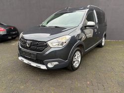 Grau Gebraucht 2021 Dacia Dokker Stepway Van / Kleinbus | 16.999 € (Fairer Preis)