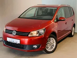 Rot Gebraucht 2015 VW Touran Cup Van / Kleinbus | 10.700 € (Fairer Preis)