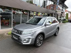 Galactic gray metallic Gebraucht 2024 Suzuki Vitara Comfort+ SUV | 23.900 € (Superpreis)
