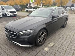 Grau Gebraucht 2021 Mercedes E220 Kombi | 22.990 € (Superpreis)