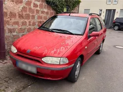 Rot Gebraucht 2000 Fiat Palio Weekend Kombi | 1.800 €