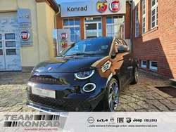 Schwarz Neu 2025 Abarth 500e Turismo Kleinwagen | 42.450 € (Teuer)