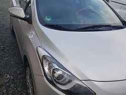 Grau Gebraucht 2016 Hyundai i30 Passion Kombi | 8.000 € (Fairer Preis)